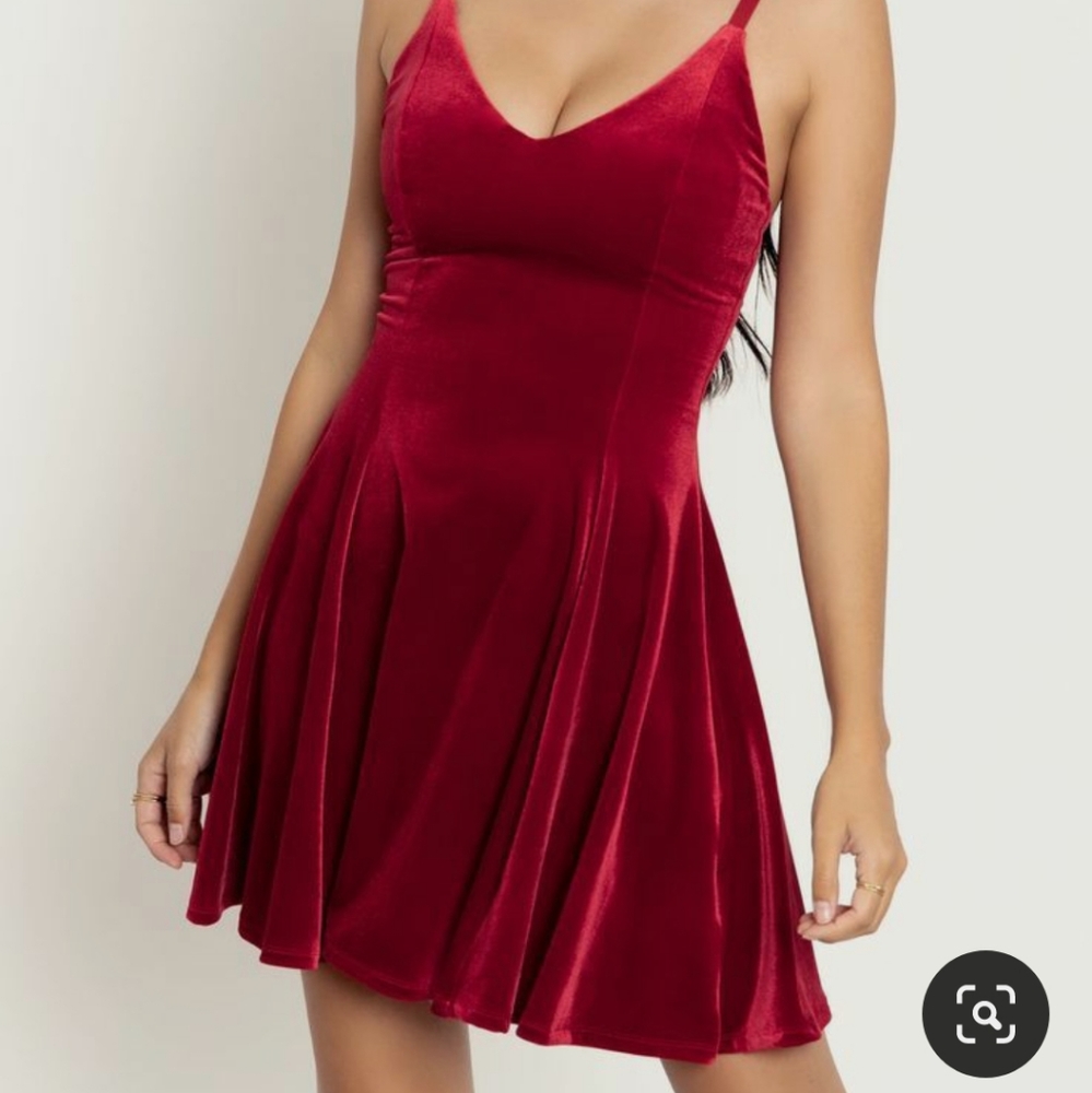 ISO BLACKMILK RED STRAPPY